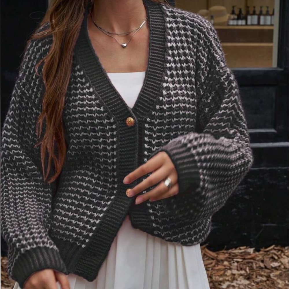 NWOT SHEIN Knit Cardigan - Size L